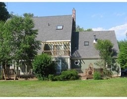 144 Parmenter Road Hudson, MA 01749 - Photo 3 of 39