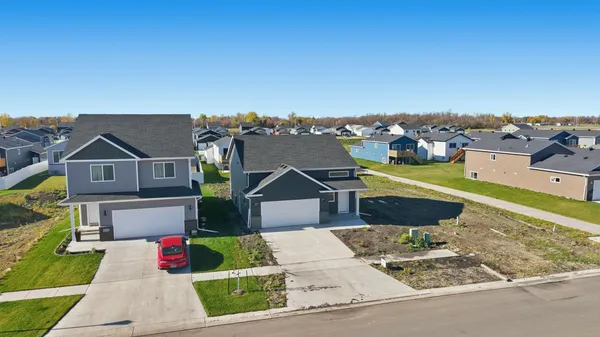 $388,834 | 6713 Samuel Drive, Horace, ND 58047