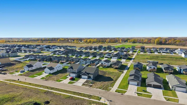 $388,834 | 6713 Samuel Drive, Horace, ND 58047