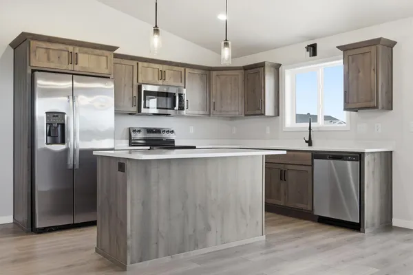 $388,834 | 6713 Samuel Drive, Horace, ND 58047