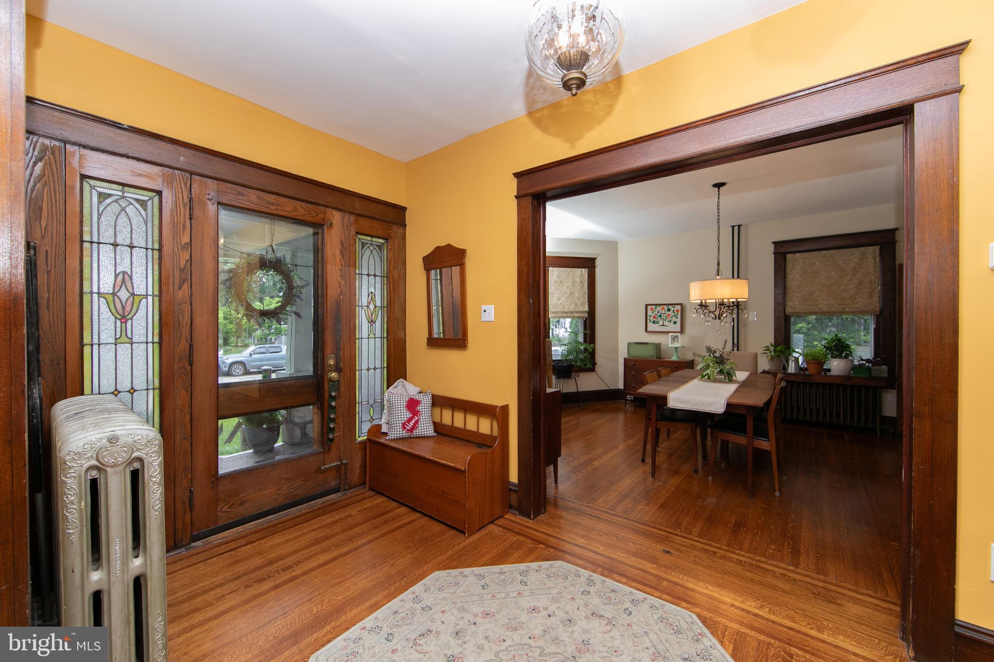 201 Chestnut Street Audubon, NJ 08106 - Photo 18 of 53 Entryway Original Front door / Dining room