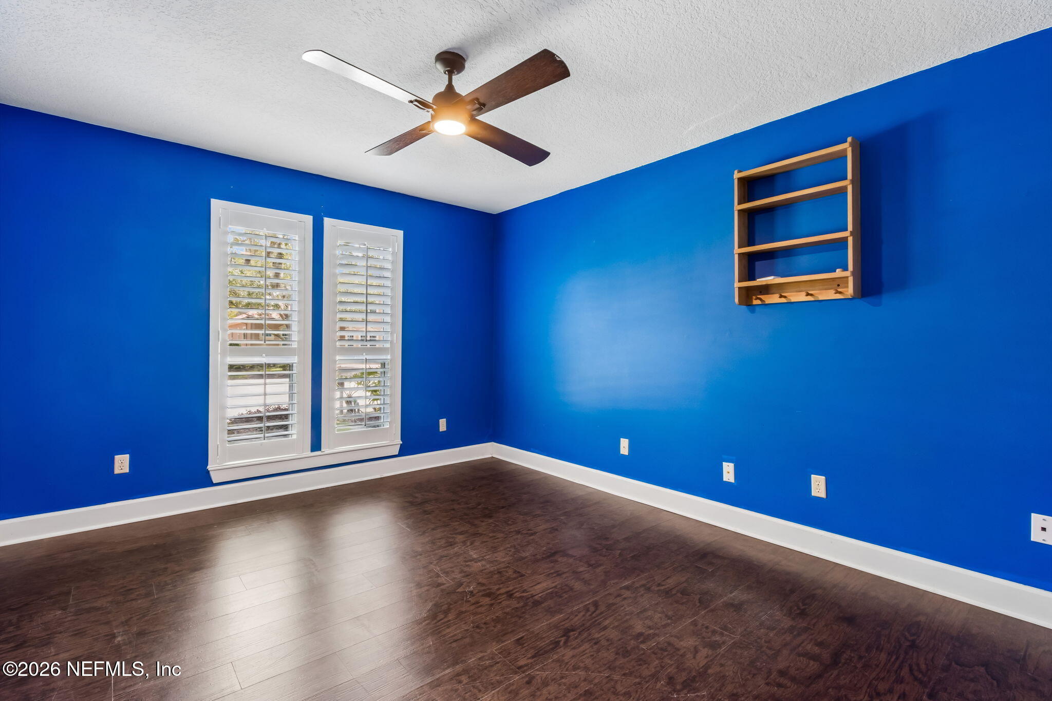 1877 Christopher Point Road South Jacksonville, FL 32217 - Photo 17 of 27 a view of a livingroom with a workspace