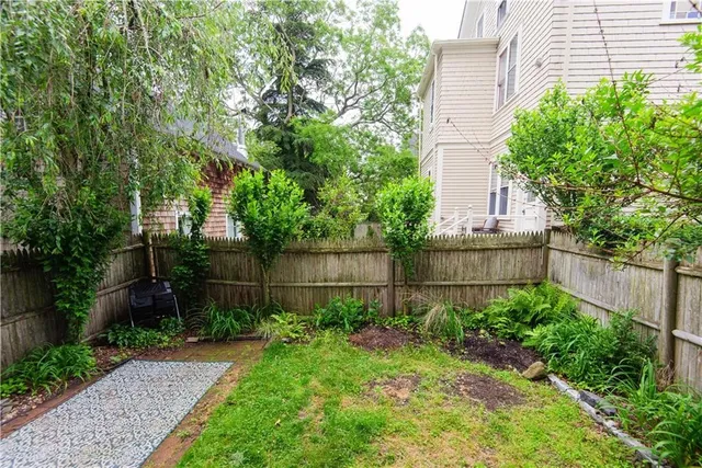 $3,000 | 12 Maitland Court, Newport, RI 02840