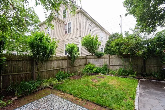 $3,000 | 12 Maitland Court, Newport, RI 02840