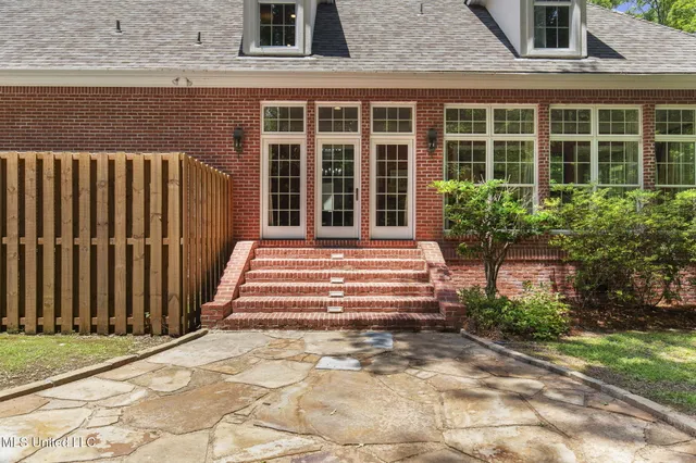 $1,150,000 | 169 Pine Hill Drive, Brandon, MS 39042