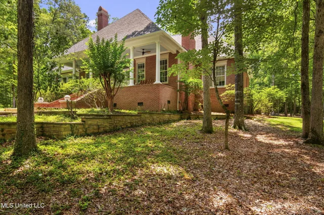 $1,150,000 | 169 Pine Hill Drive, Brandon, MS 39042