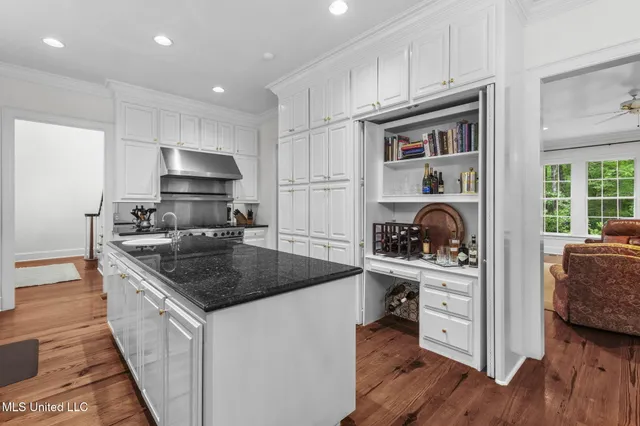 $1,150,000 | 169 Pine Hill Drive, Brandon, MS 39042