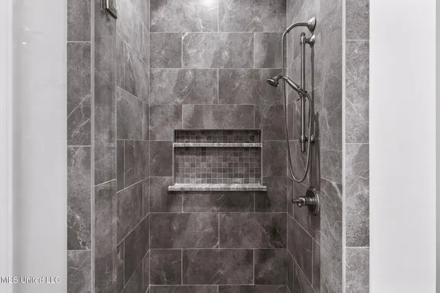 $1,150,000 | 169 Pine Hill Drive, Brandon, MS 39042