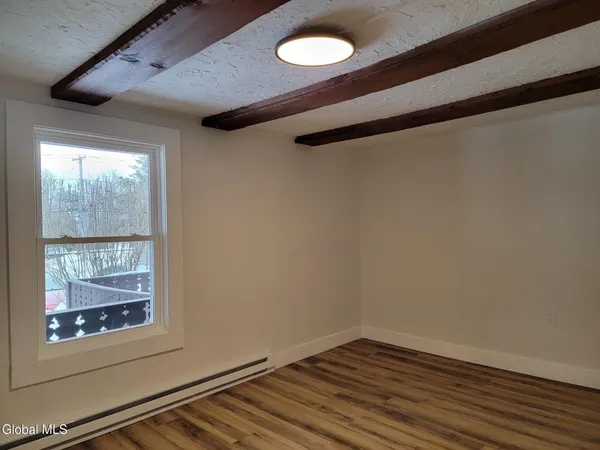 $1,200 | 827 Highway 9, Unit 6, Schroon, NY 12870