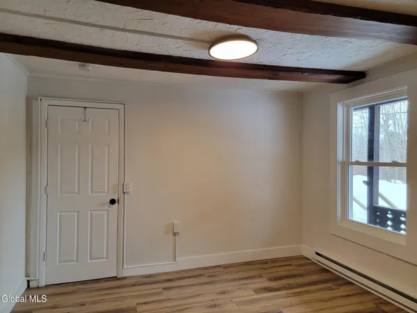 $1,200 | 827 Highway 9, Unit 6, Schroon, NY 12870