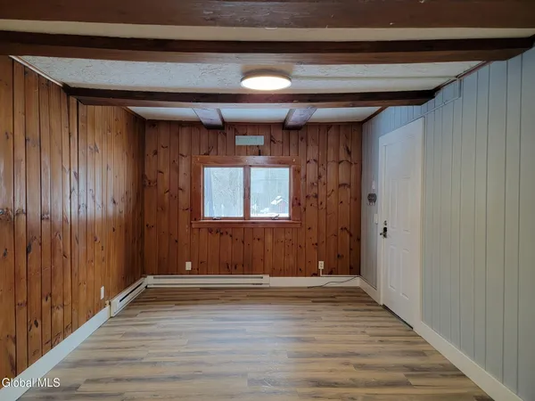 $1,200 | 827 Highway 9, Unit 6, Schroon, NY 12870