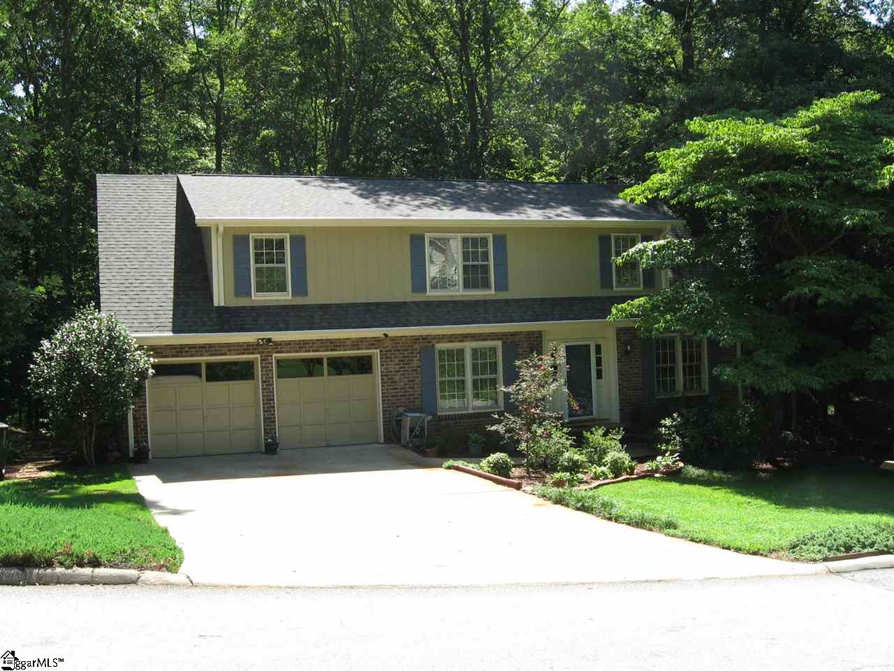 105 Cobblestone Road Greenville, SC 29615 - Photo 3 of 21 Gallery Image 3