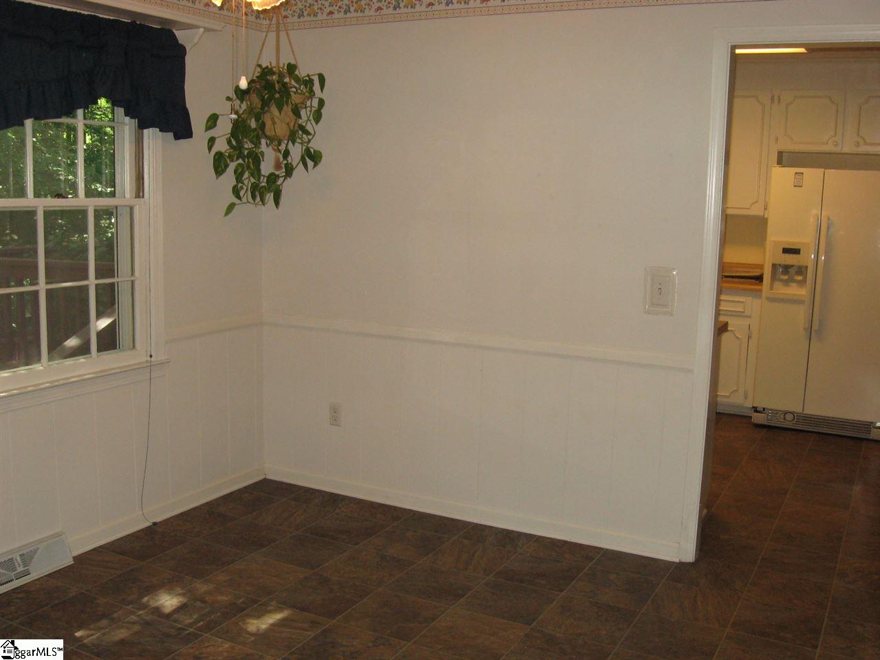 105 Cobblestone Road Greenville, SC 29615 - Photo 10 of 21 Gallery Image 10