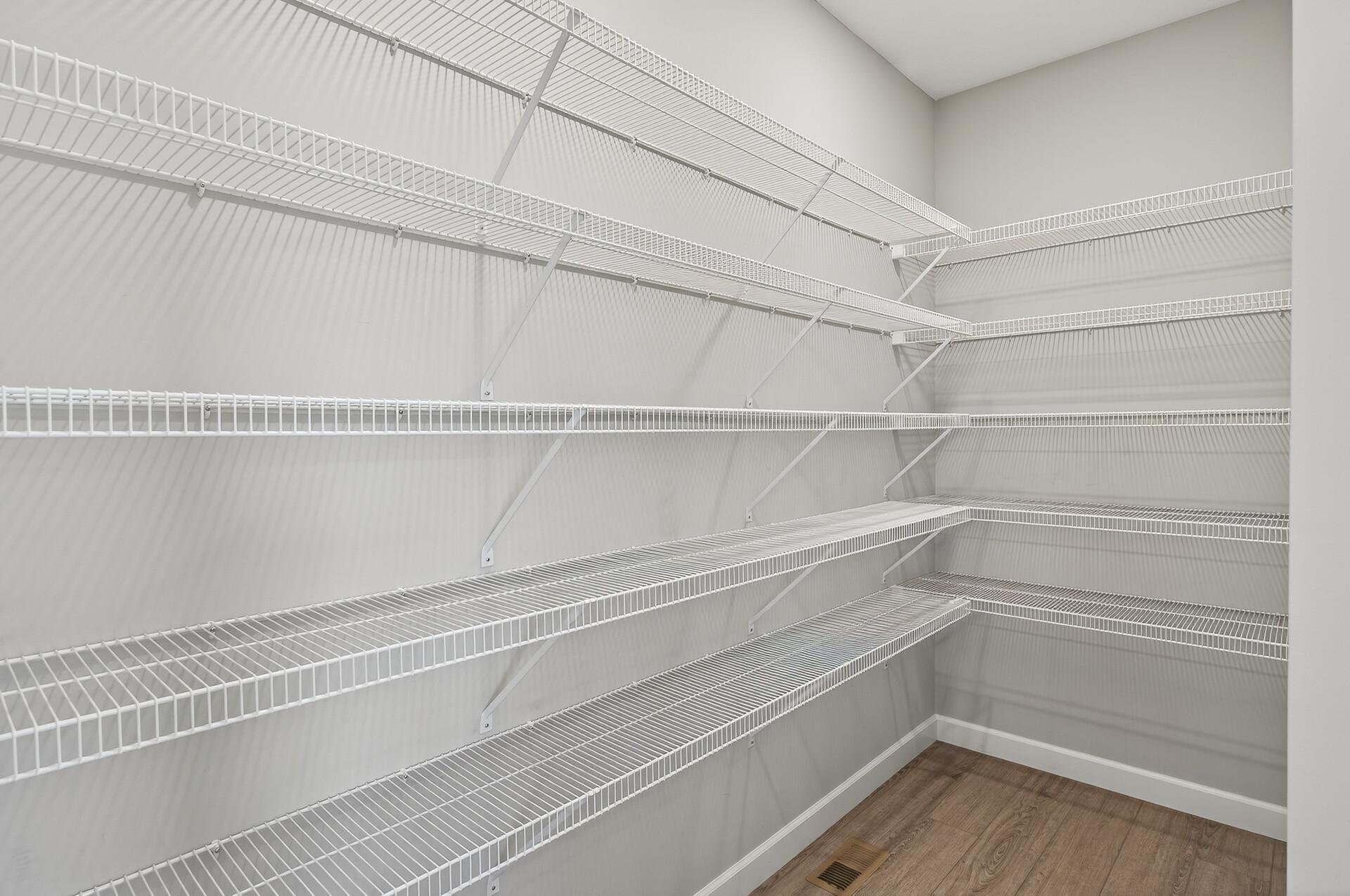 5366 Pine Island Road Woodbury, MN 55129 - Photo 37 of 106