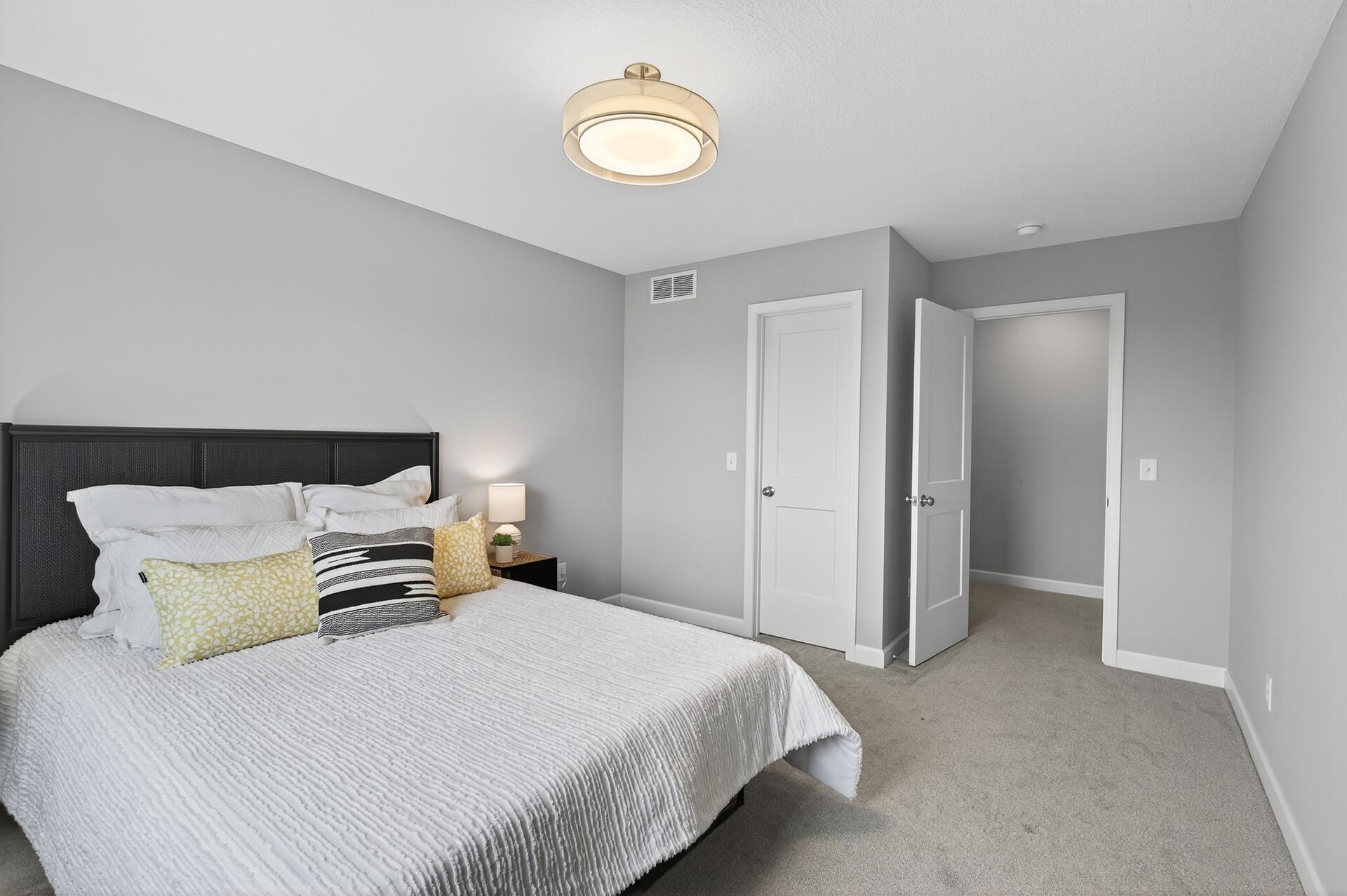 5366 Pine Island Road Woodbury, MN 55129 - Photo 54 of 106