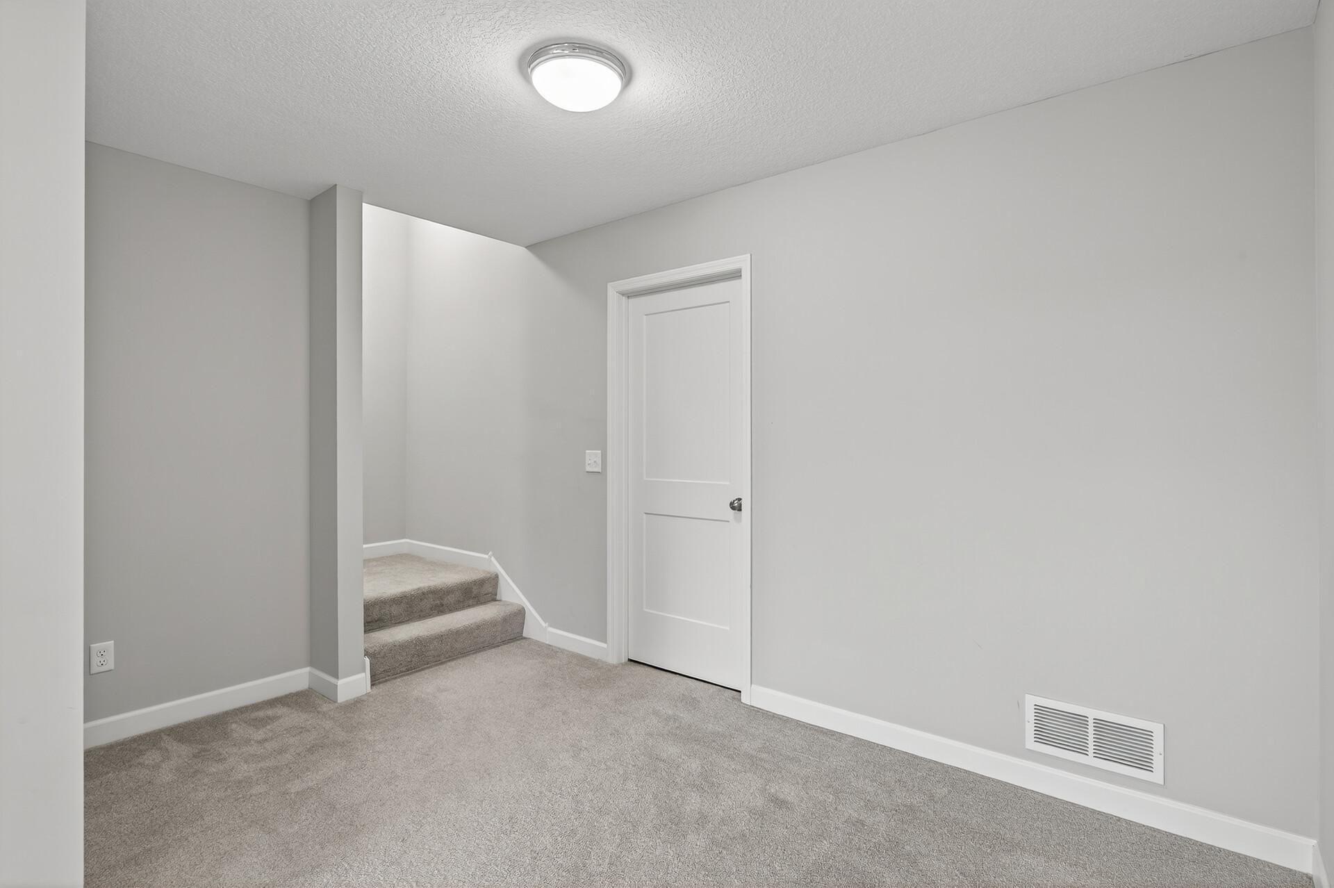 5366 Pine Island Road Woodbury, MN 55129 - Photo 57 of 106