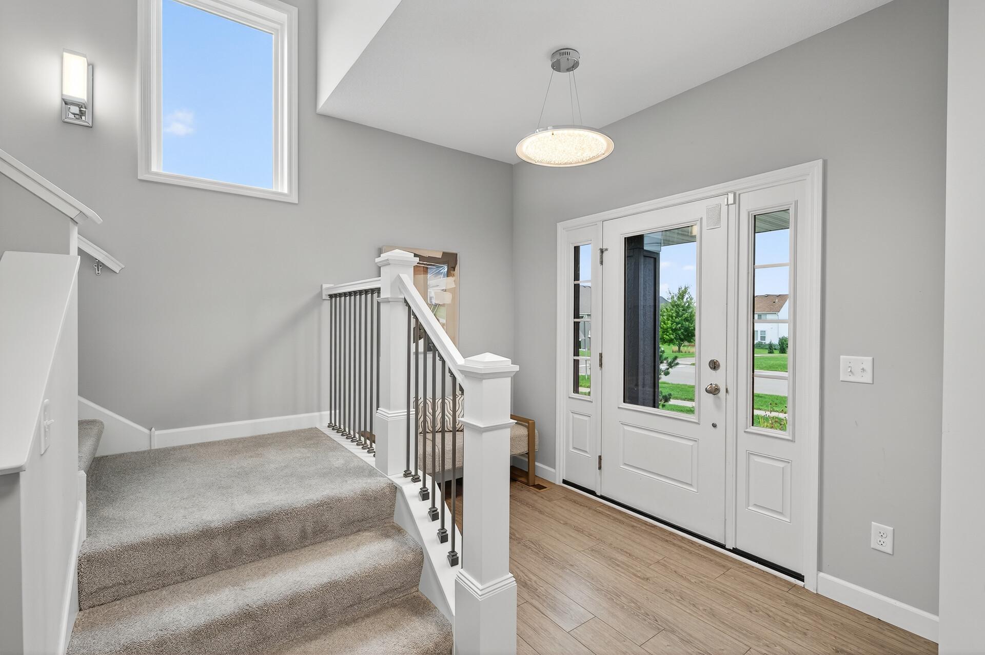 5366 Pine Island Road Woodbury, MN 55129 - Photo 6 of 106