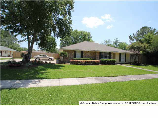 7841 Director Drive Baton Rouge, LA 70817 - Photo 1 of 11 Gallery Image 1