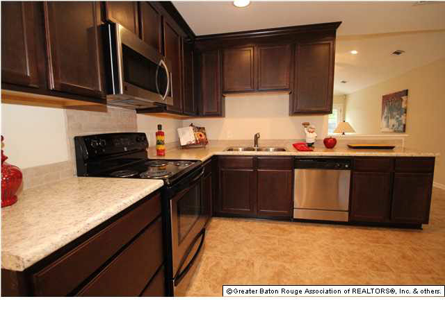 7841 Director Drive Baton Rouge, LA 70817 - Photo 5 of 11 Gallery Image 5