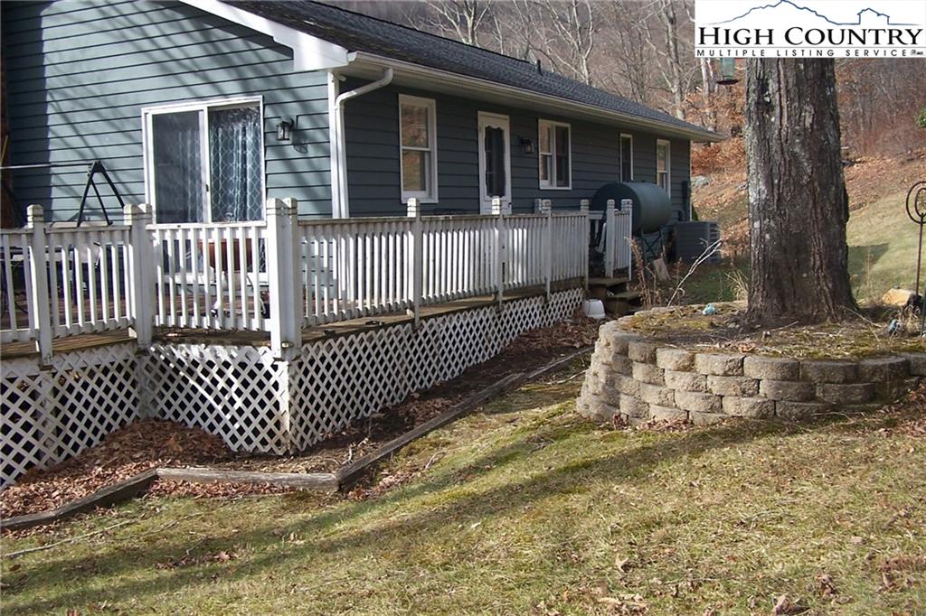4614 Meat Camp Road Todd, NC 28684 - Photo 4 of 23 Gallery Image 4