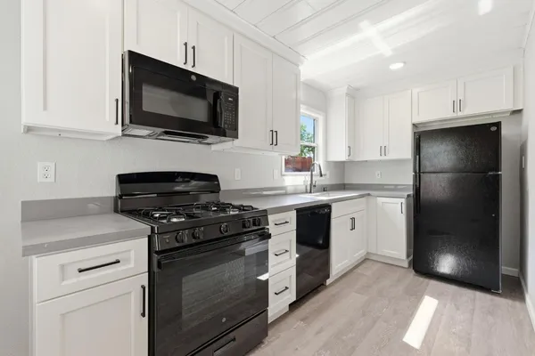 $574,999 | 112 Fairview Street, Modesto, CA 95354