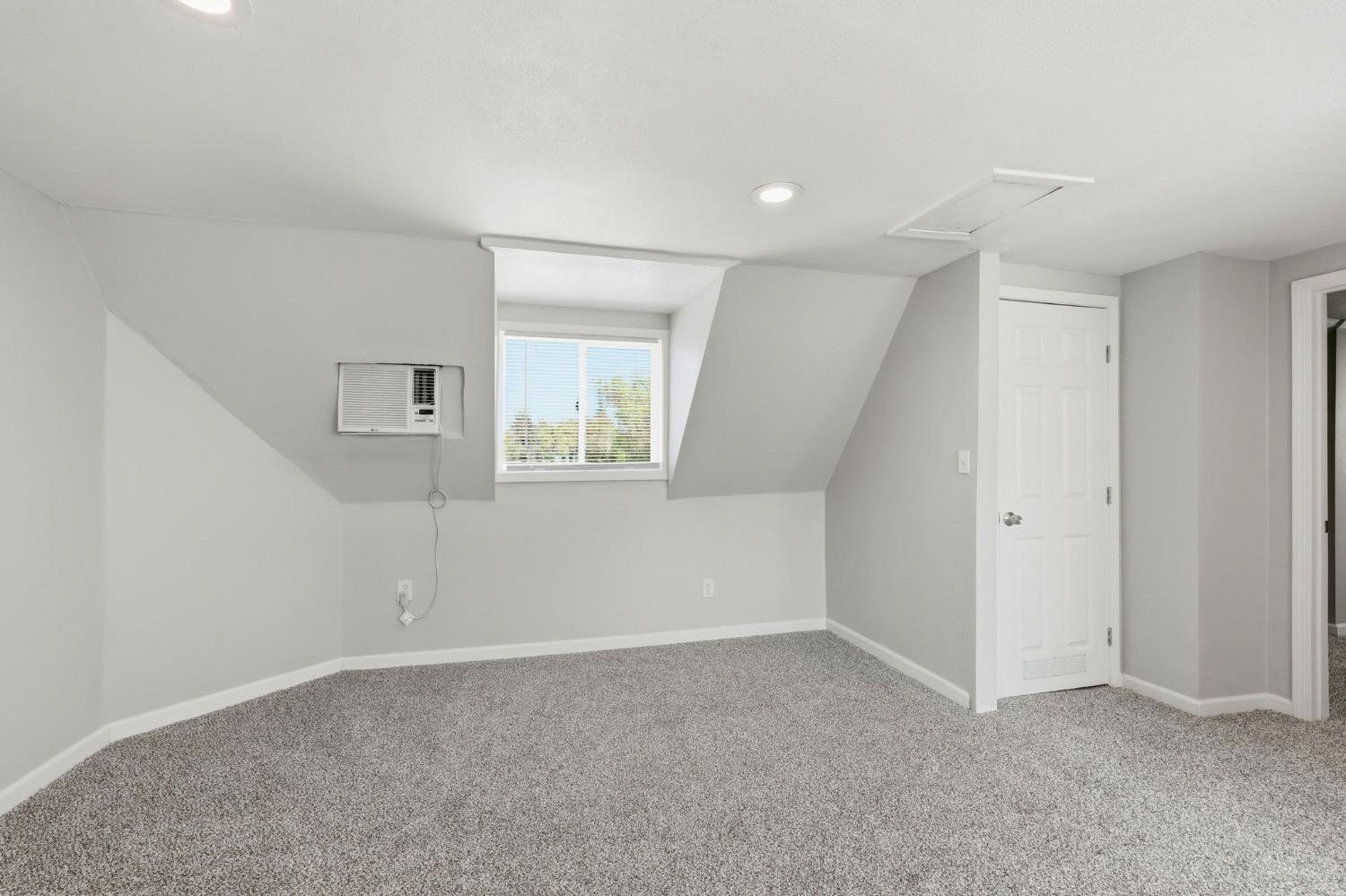 112 Fairview Street Modesto, CA 95354 - Photo 7 of 46