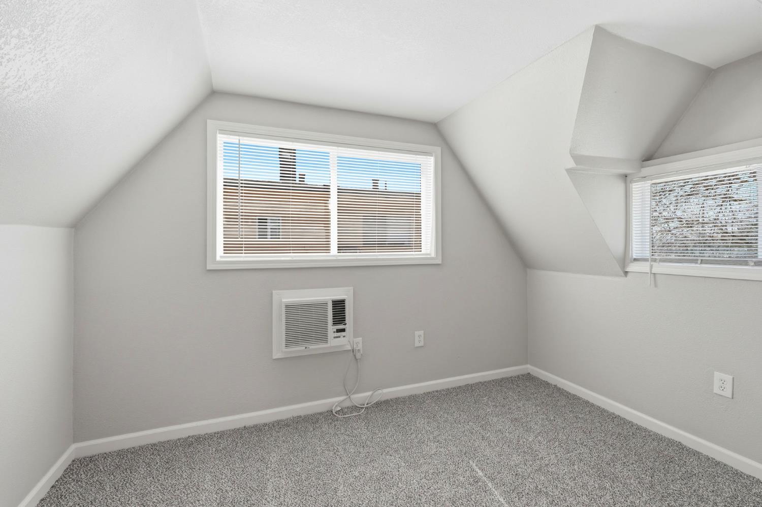 112 Fairview Street Modesto, CA 95354 - Photo 10 of 46