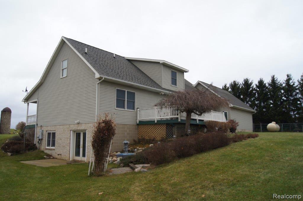2688 Klam Road Lapeer, MI 48446 - Photo 36 of 39 2688 Klam 006.jpg