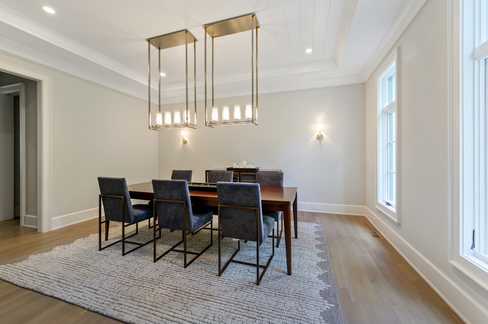 854 Bluff Street Glencoe, IL 60022 - Photo 5 of 37 a view of a dining room with furniture
