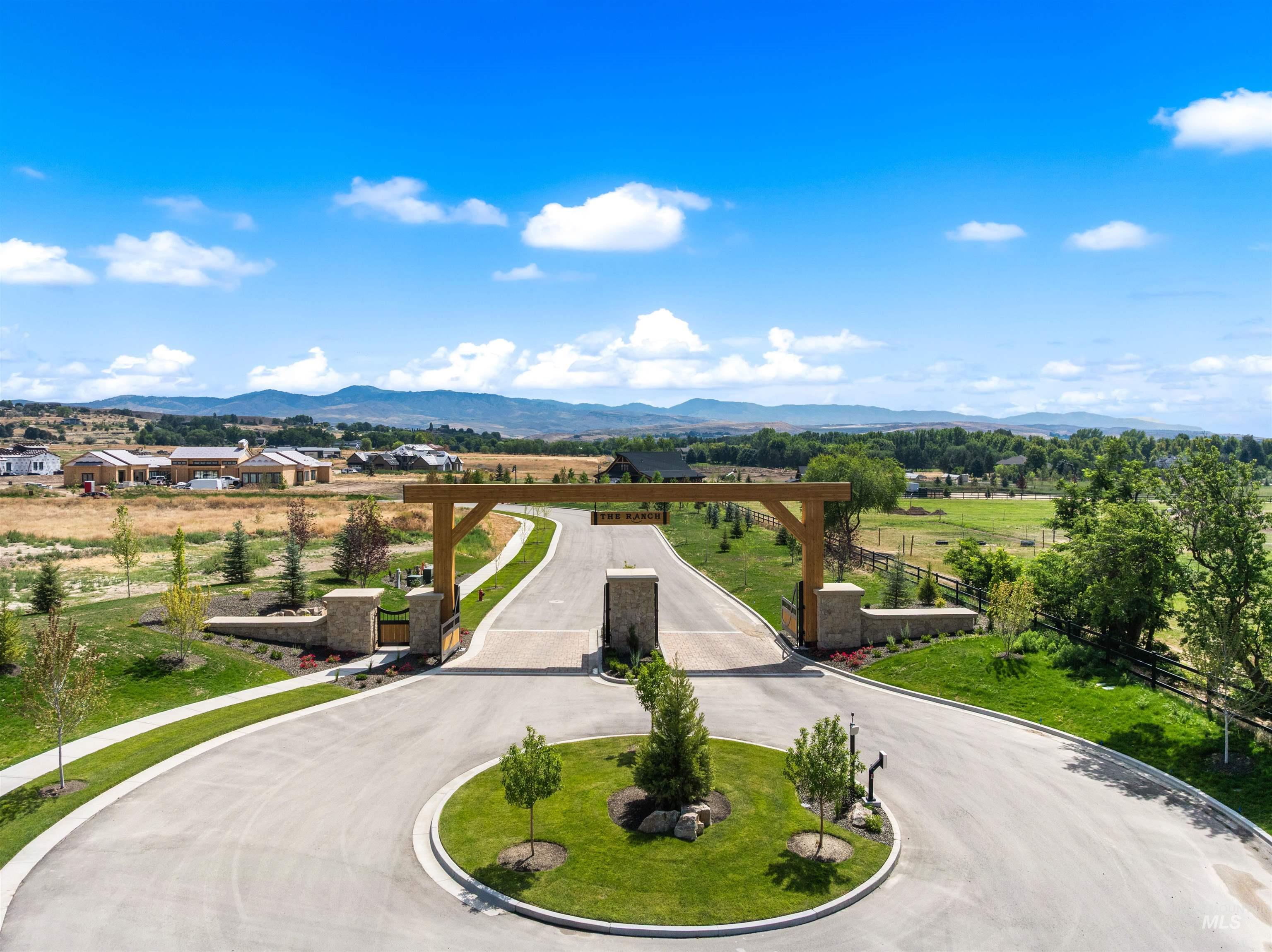 201 North Romal Lane Eagle, ID 83616 - Photo 4 of 12