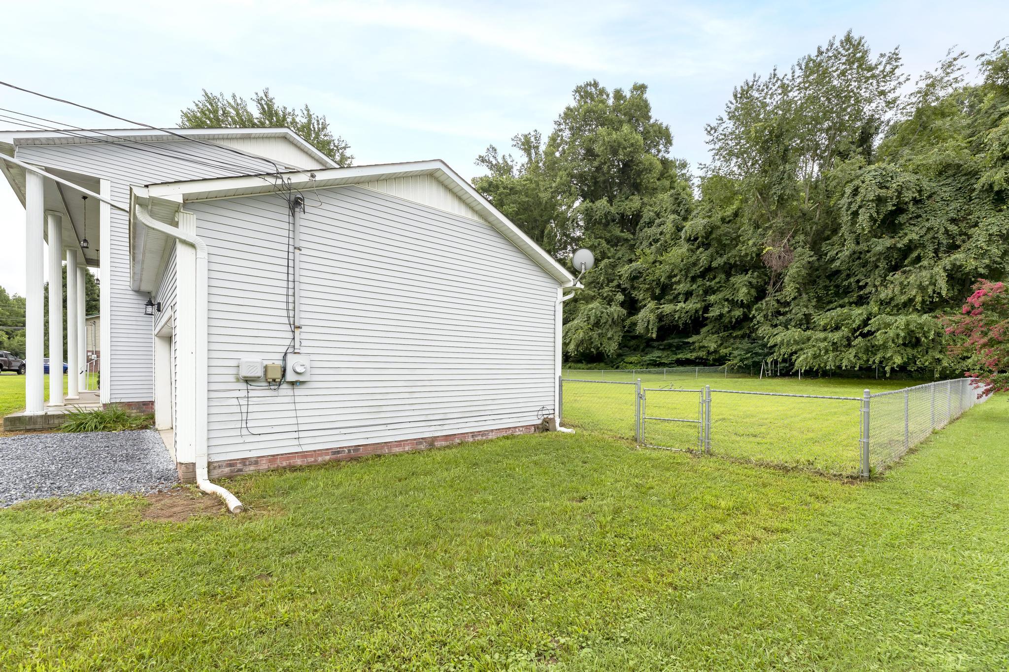 675 Long Hollow Road Elizabethton, TN 37643 - Photo 9 of 46 675LongHollowExt13