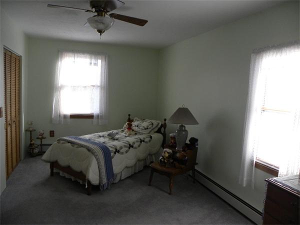 102 Smith Road Charlton, MA 01507 - Photo 11 of 28 Gallery Image 11