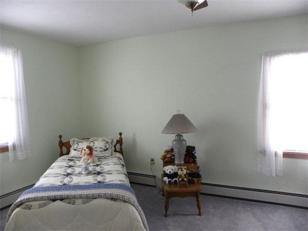 102 Smith Road Charlton, MA 01507 - Photo 12 of 28 Gallery Image 12