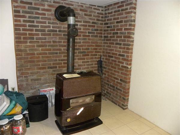 102 Smith Road Charlton, MA 01507 - Photo 20 of 28 Gallery Image 20