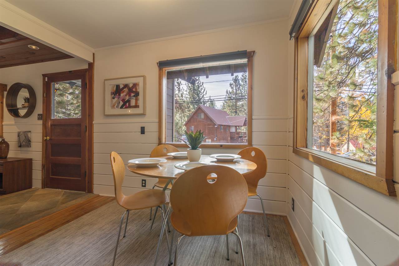 13604 Moraine Road Truckee, CA 96161 - Photo 5 of 14
