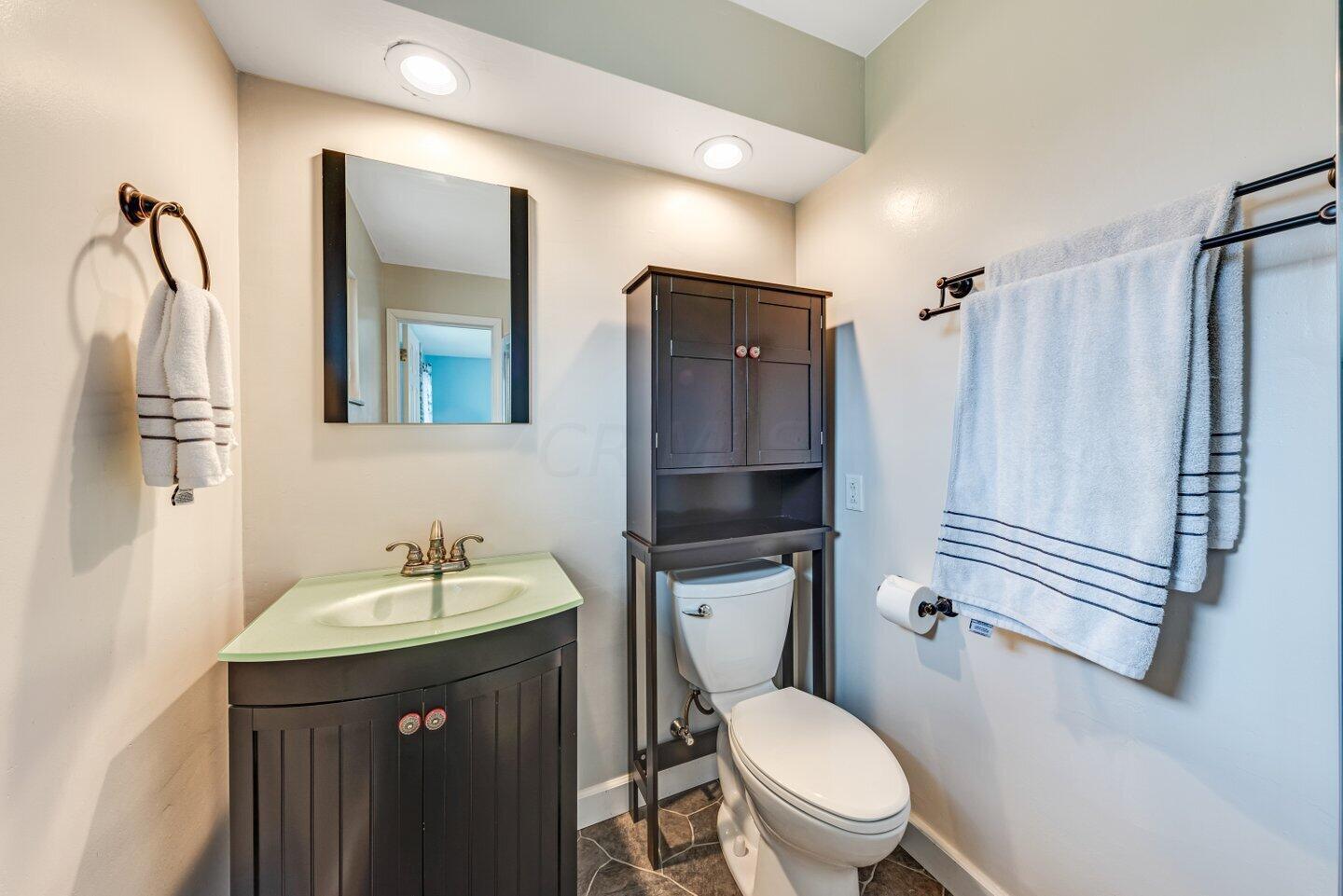 1085 Wiltshire Road Columbus, OH 43204 - Photo 21 of 34 025-1085WiltshireRoad-Columbus-OH-43204-