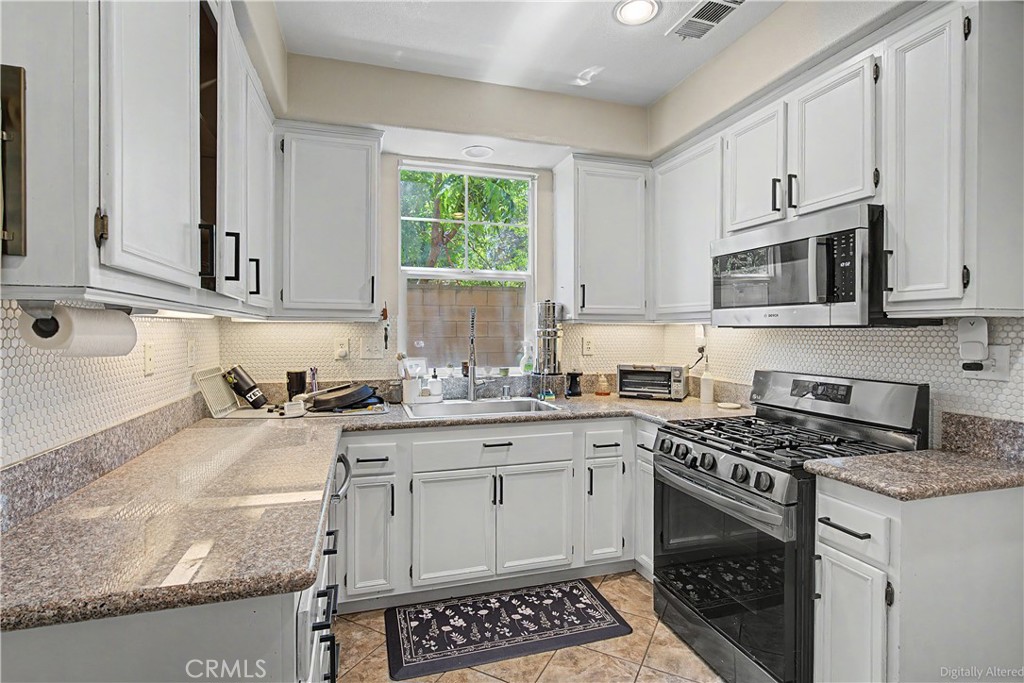 3271 Laval Lane Riverside, CA 92503 - Photo 15 of 36 Gallery Image 15