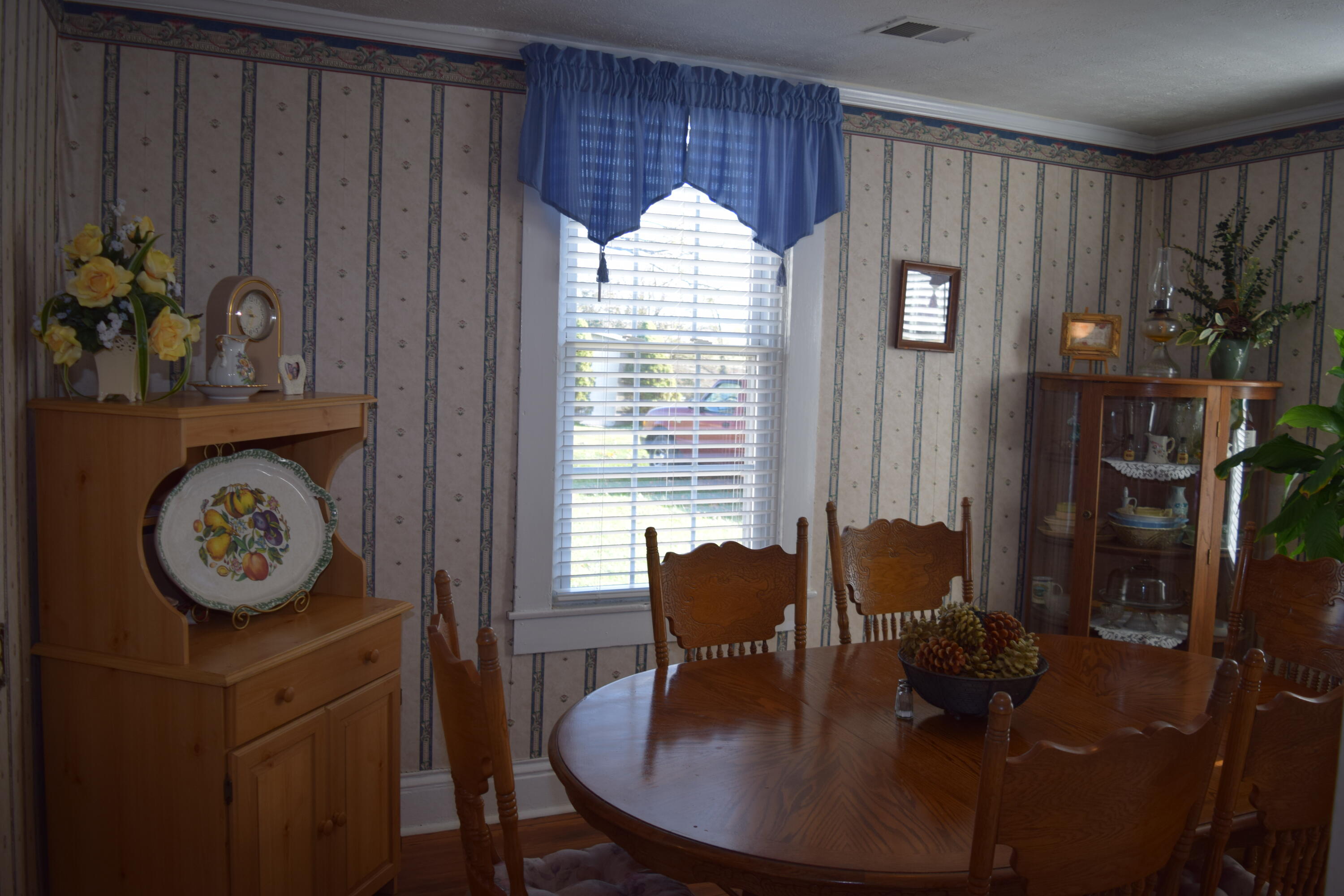 403 Perryville Road Springfield, KY 40069 - Photo 31 of 39 DSC_0301