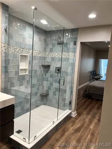 $429,900 | 1 Riverpointe Plaza, Unit 1107, Jeffersonville, IN 47130