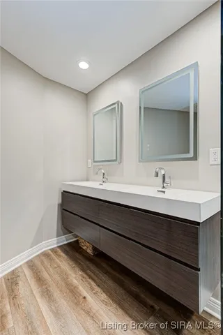 $429,900 | 1 Riverpointe Plaza, Unit 1107, Jeffersonville, IN 47130