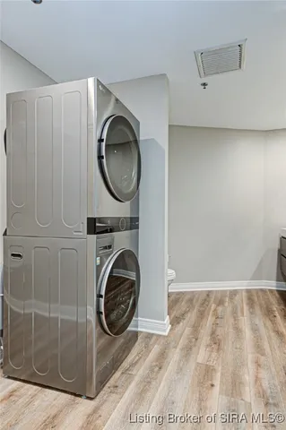 $429,900 | 1 Riverpointe Plaza, Unit 1107, Jeffersonville, IN 47130