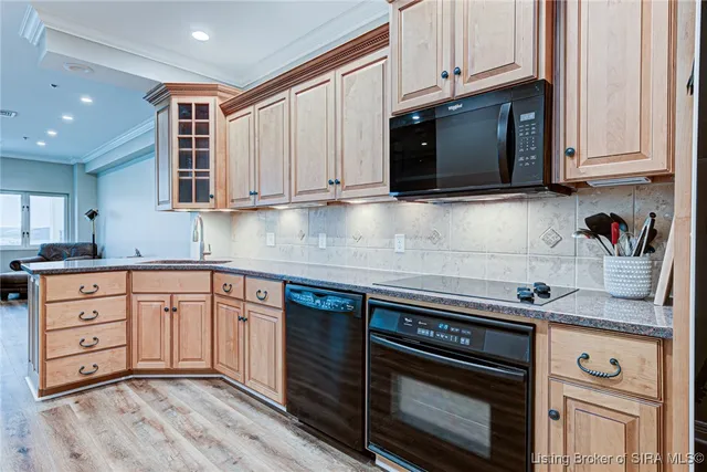 $429,900 | 1 Riverpointe Plaza, Unit 1107, Jeffersonville, IN 47130