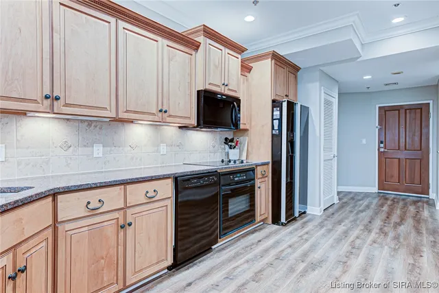 $429,900 | 1 Riverpointe Plaza, Unit 1107, Jeffersonville, IN 47130