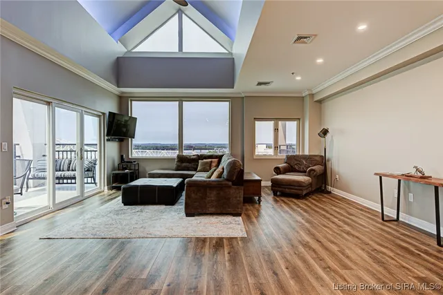 $429,900 | 1 Riverpointe Plaza, Unit 1107, Jeffersonville, IN 47130