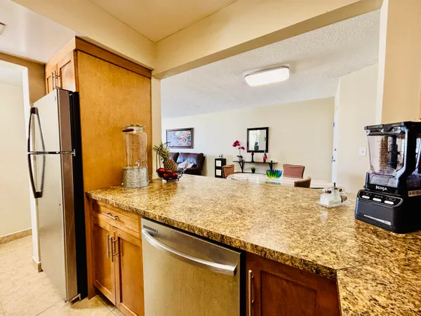 $2,400 | 8201 Northwest 8th Street, Unit 1509, Miami, FL 33126