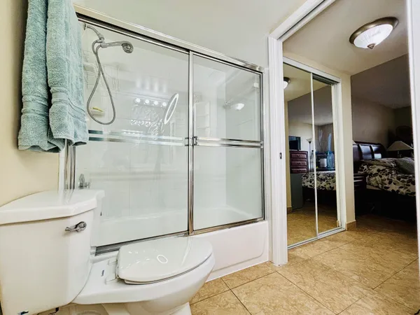 $2,400 | 8201 Northwest 8th Street, Unit 1509, Miami, FL 33126