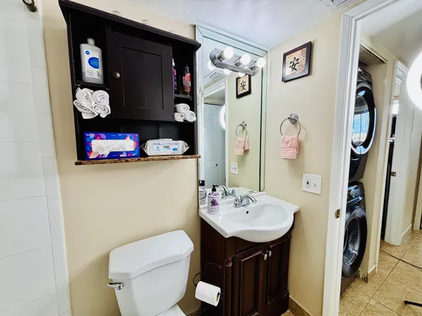 $2,400 | 8201 Northwest 8th Street, Unit 1509, Miami, FL 33126