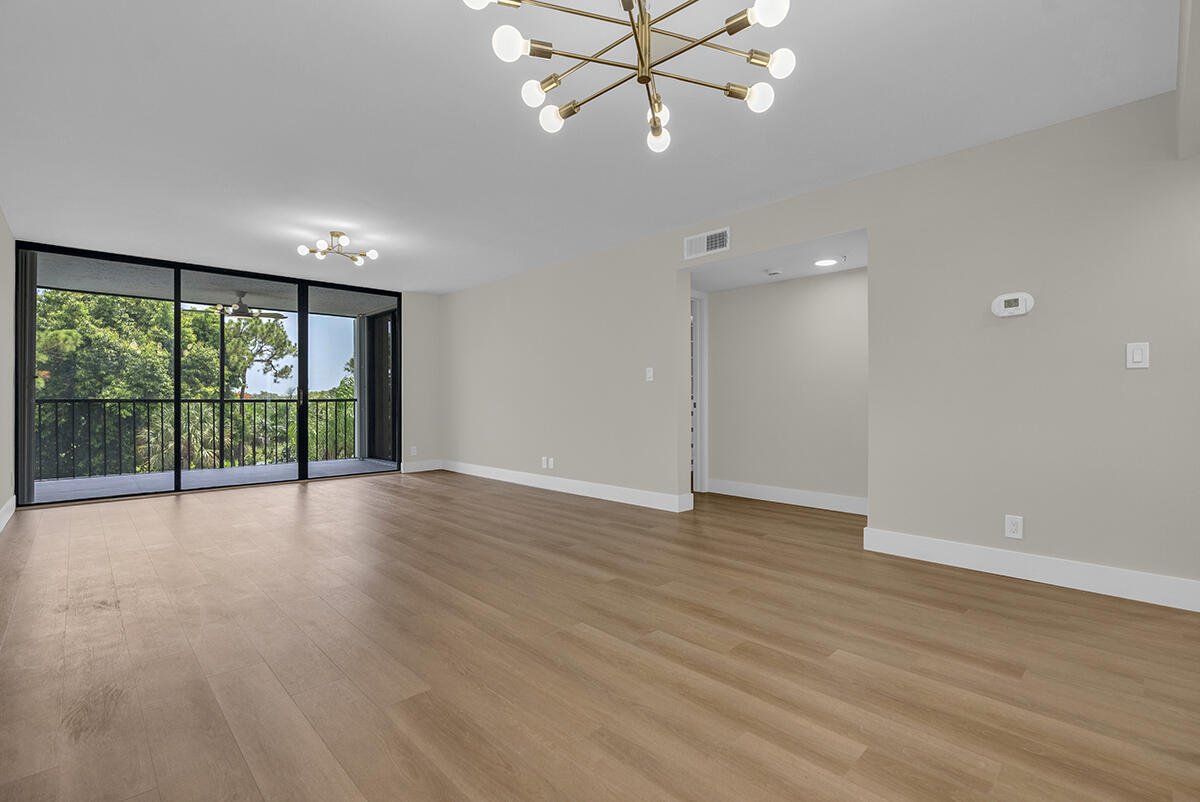 6562 Boca Del Mar Drive, Unit 425 Boca Raton, FL 33433 - Photo 9 of 26 DSC09002