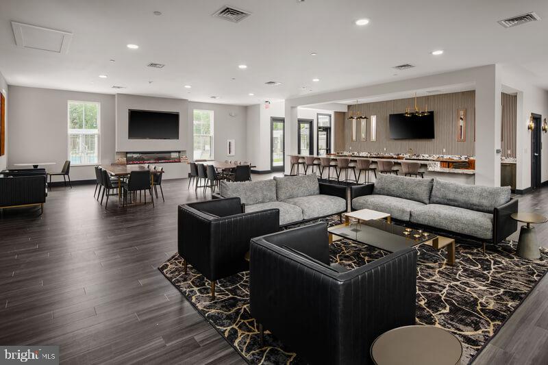 127 Summit Point Boulevard, Unit 12J Bowie, MD 20716 - Photo 17 of 20 Community Amenities