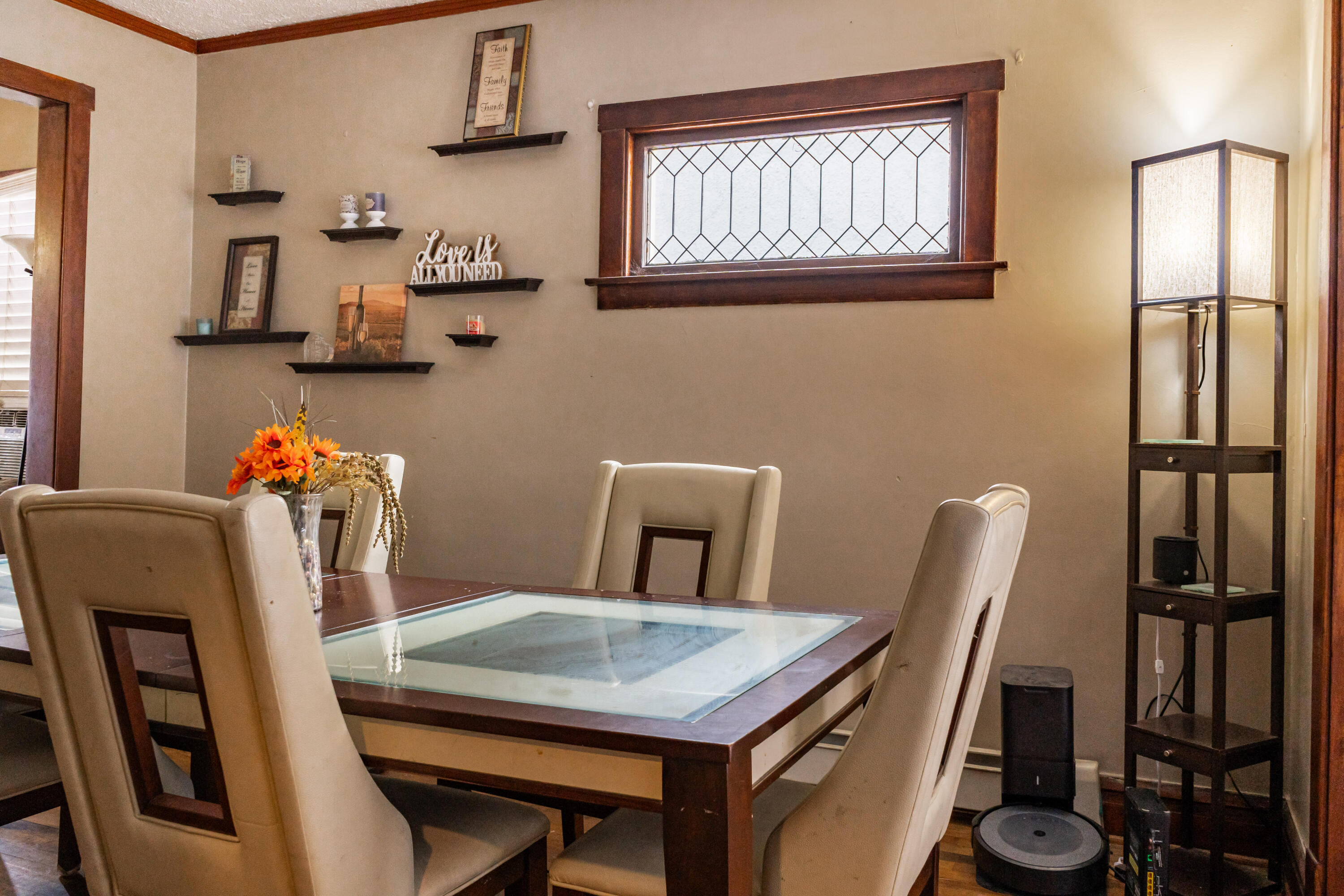 1409 Lake Avenue Whiting, IN 46394 - Photo 2 of 12 3000x2000